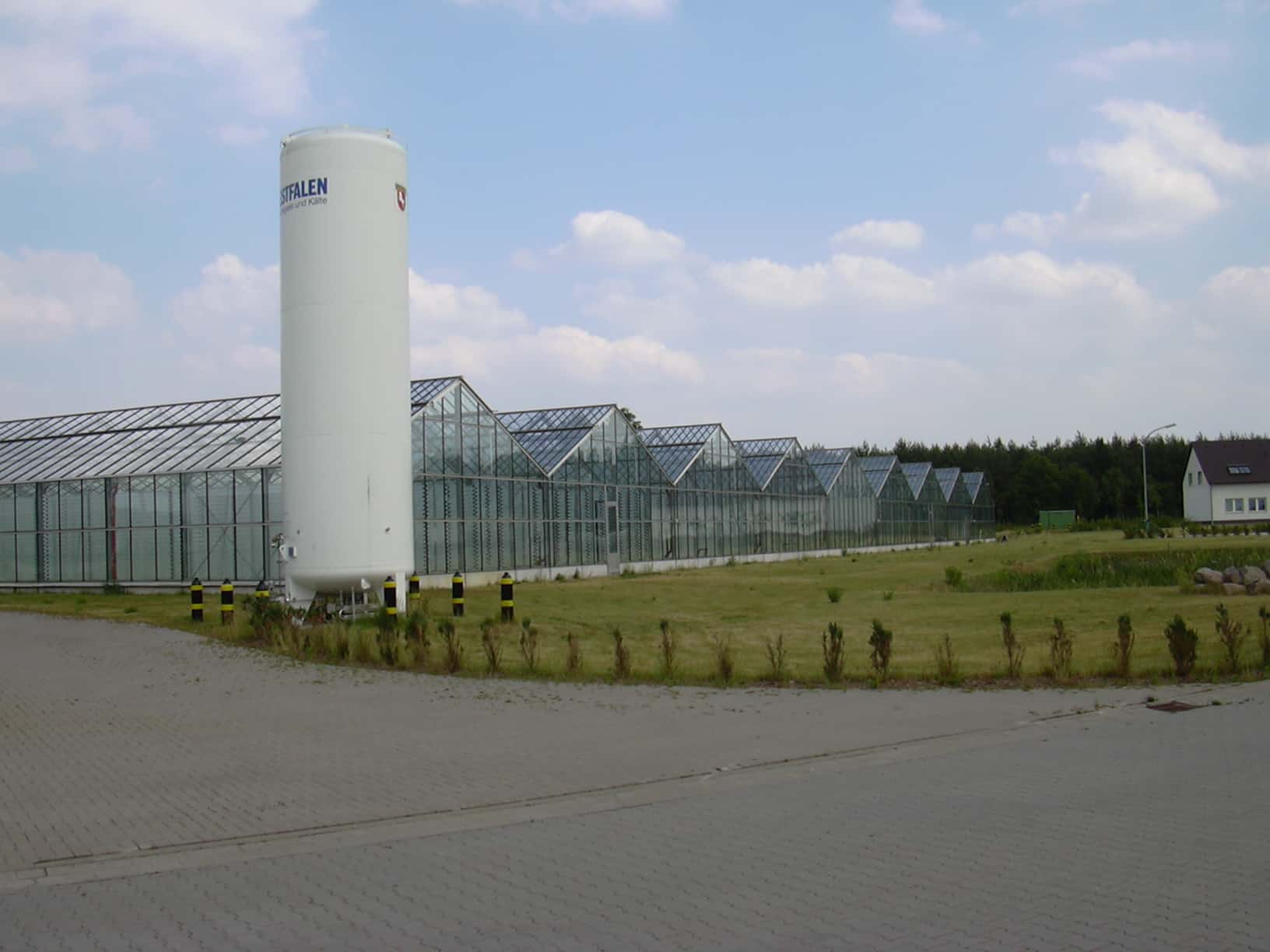 فضای تولید محصولات آلگومد با رعایت استانداردهای کیفی